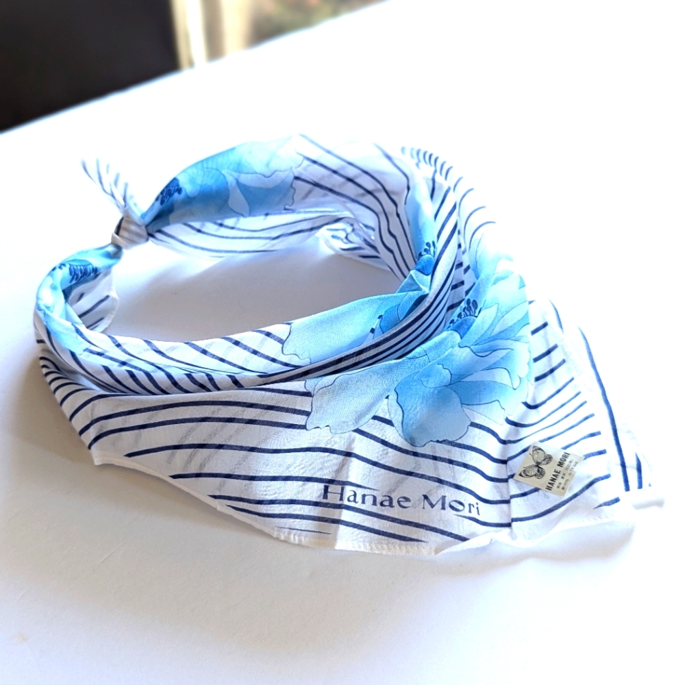 Hanae Mori Cotton Scarf Twilly 19" White & Ocean Blue Floral NEW 💙